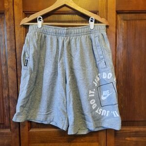 Nike Cotton Blend Gray Pull-on Athletic Sweat Shorts Pockets Size Medium
